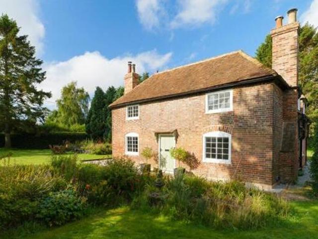 House for sale in The Bridge, Kent