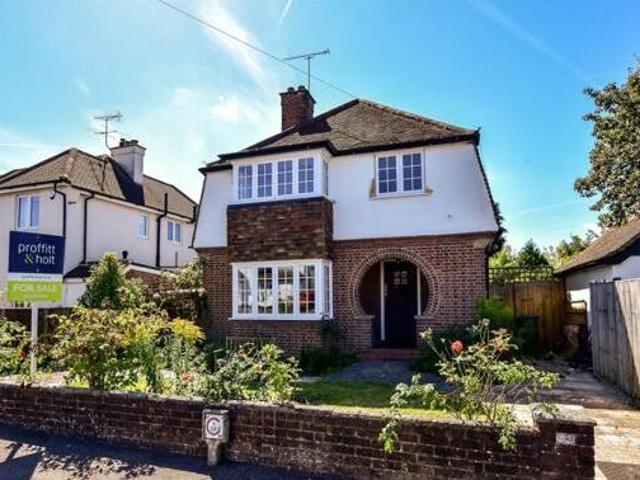 House for sale in Cassiobury Estate, Watford
