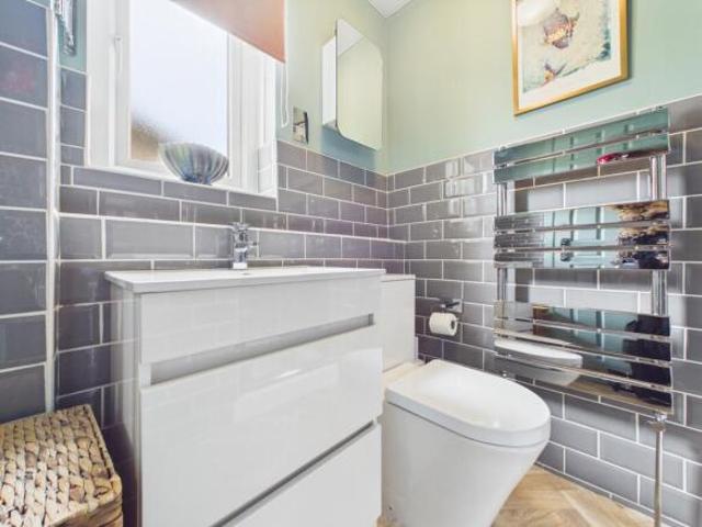Farm for sale in Uddingston, Scotland
