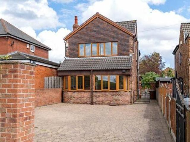 House for sale in Airedale, Castleford