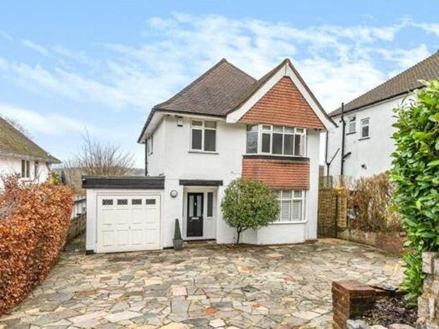 House for sale in Hillview, Surrey