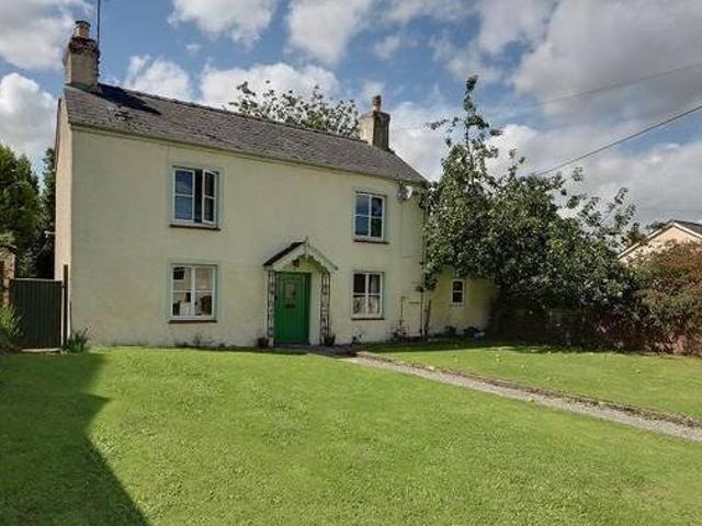 House for sale in Gloucestershire