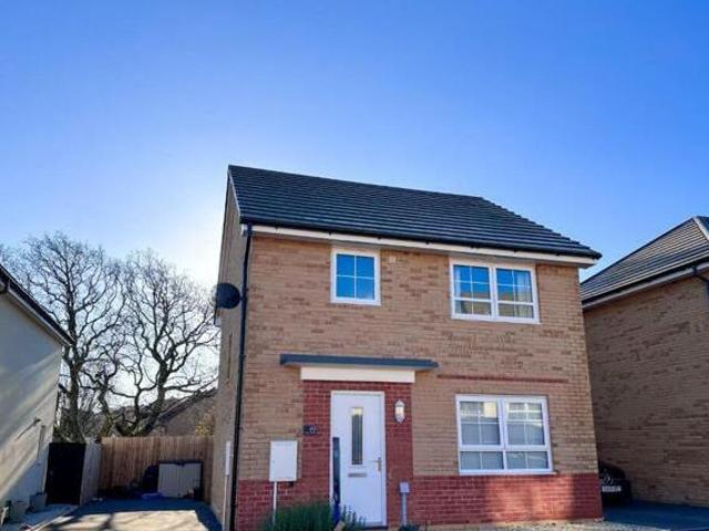 House for sale in Mid Glamorgan, Cymru / Wales