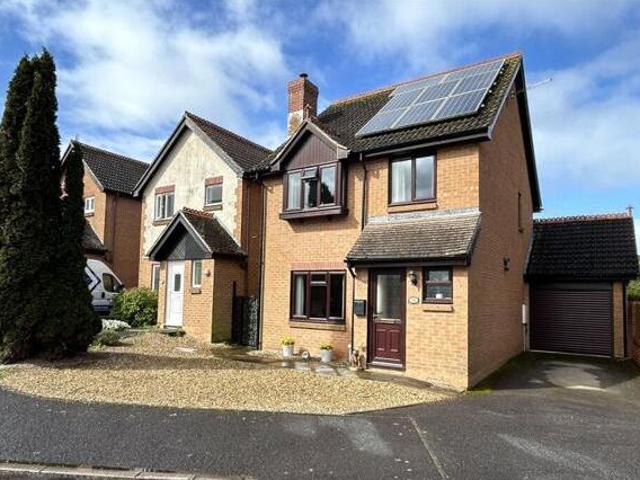 House for sale in Chard Town, Chard