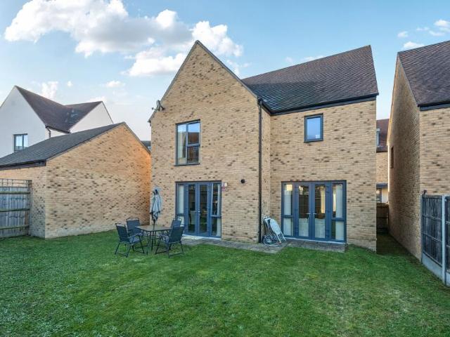 Farm for sale in London Borough of Croydon, Cat Hill