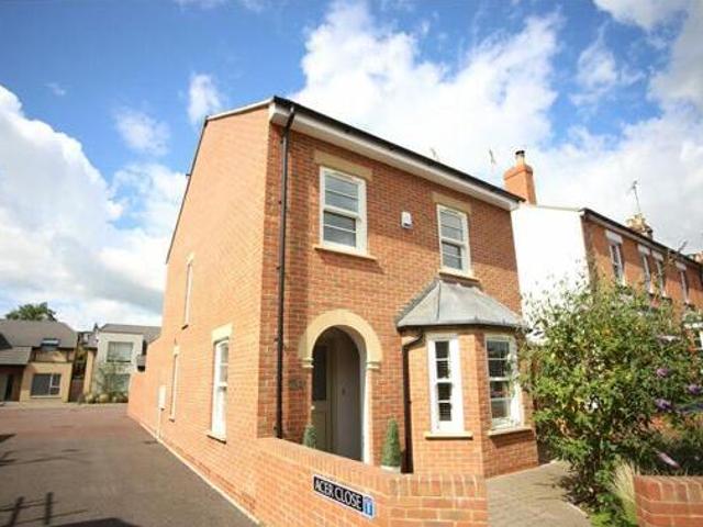 House for sale in Ewens Farm, Golden Valley