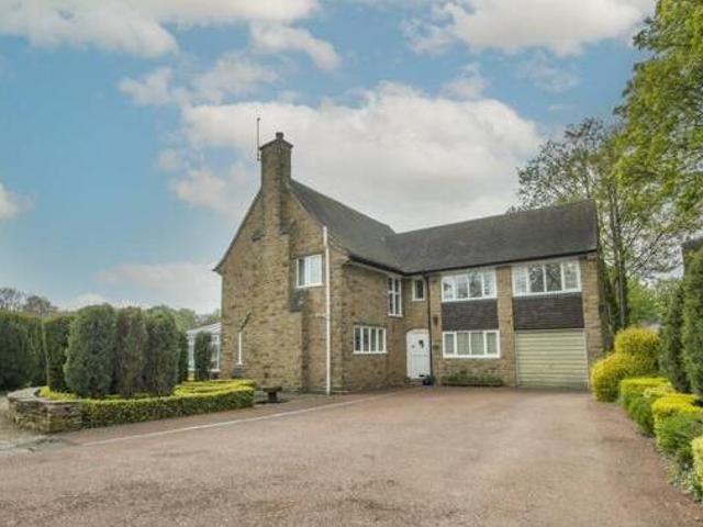 House for sale in Brampton, Chesterfield