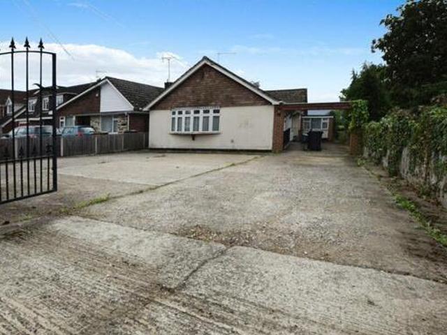 House for sale in Howe Green, Chelmsford