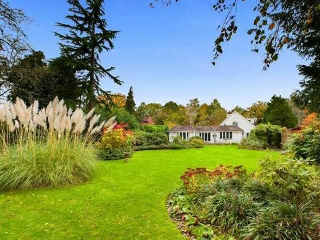 House for sale in Row Town, Surrey