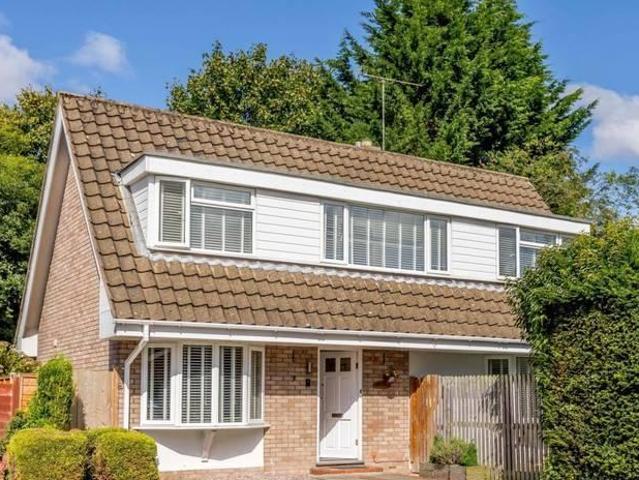House for sale in Lyons, Greater London