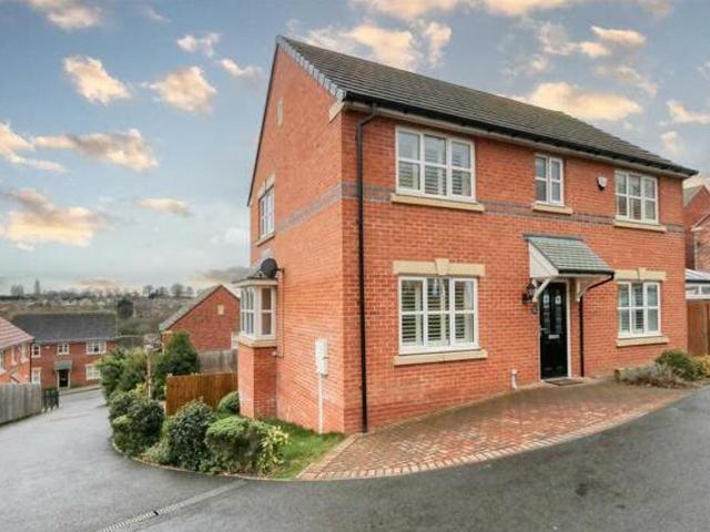 House for sale in Loundsley Green, East Midlands
