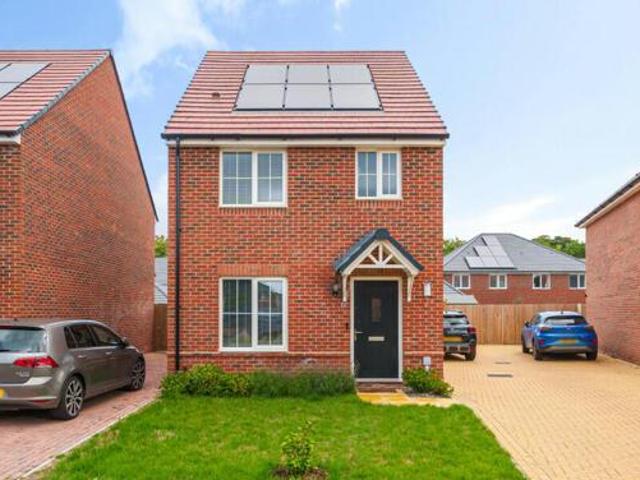House for sale in Littlecote, West Sussex