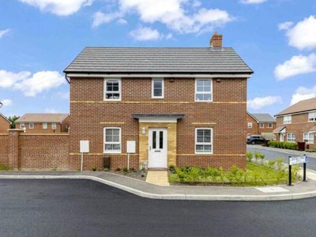 House for sale in Littlecote, West Sussex