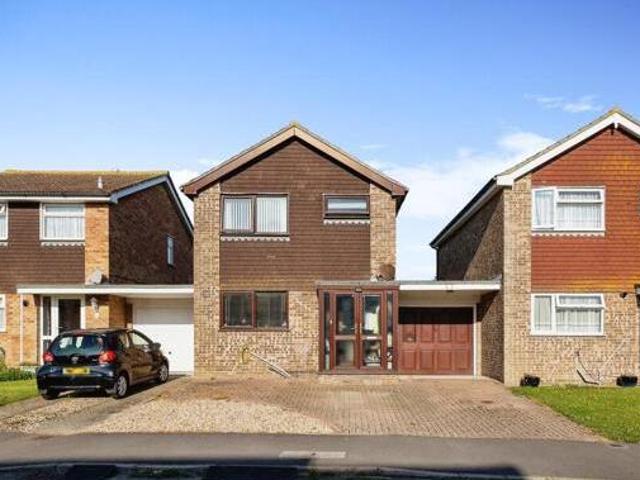 House for sale in Littlecote, West Sussex