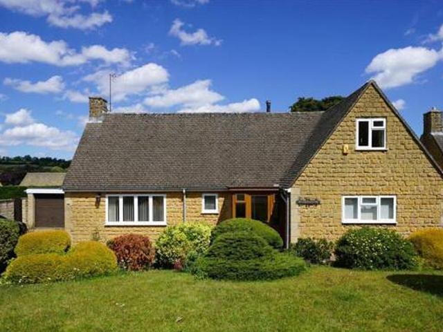 House for sale in Fossebridge, Gloucestershire