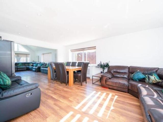 Farm for sale in Wexham, Iver