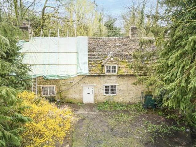 House for sale in Fossebridge, Gloucestershire
