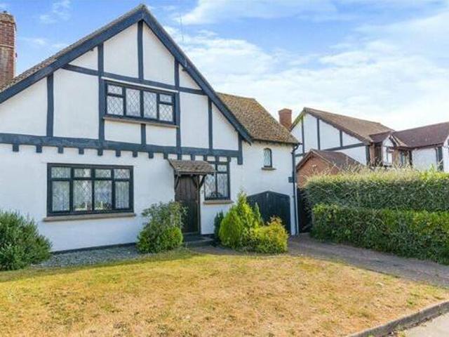 House for sale in Holland-on-Sea, Dale Hill