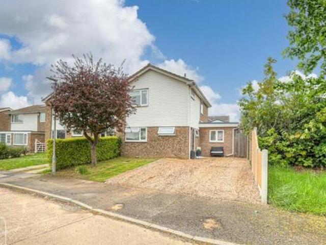 House for sale in Dale Hill, Essex