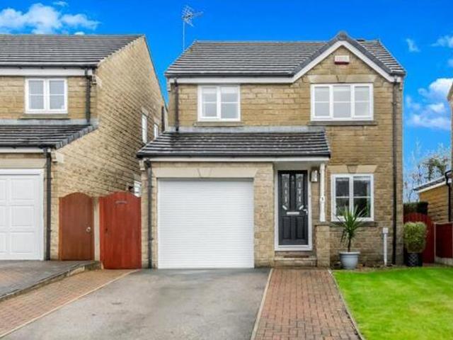House for sale in Cleckheaton, West Yorkshire