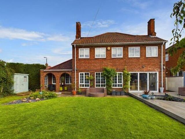 House for sale in Cleethorpes, North East Lincolnshire