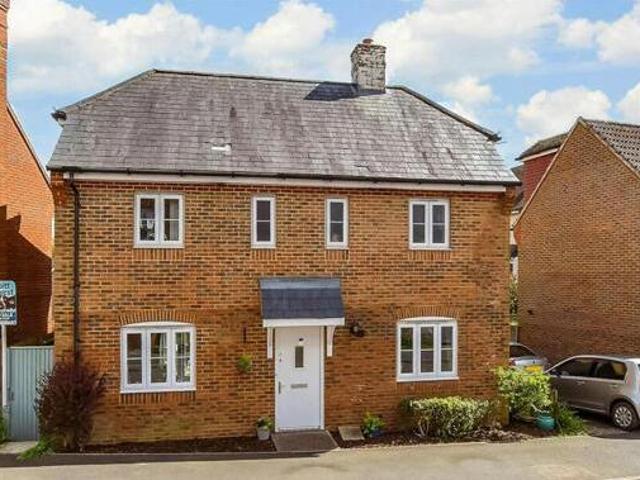 House for sale in Horsham, West Sussex