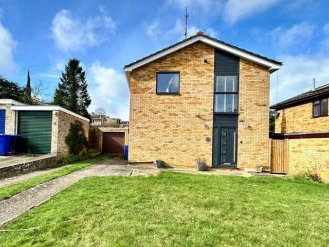 House for sale in Northampton, Northamptonshire
