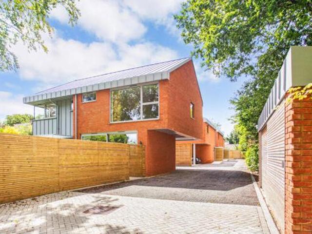House for sale in Surrey