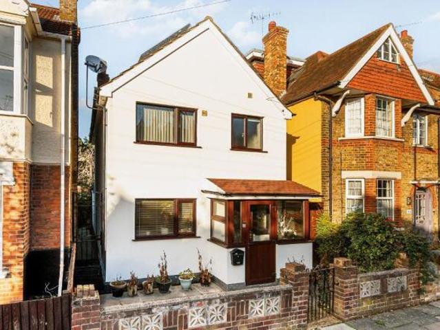 Farm for sale in London Borough of Ealing, Hanwell