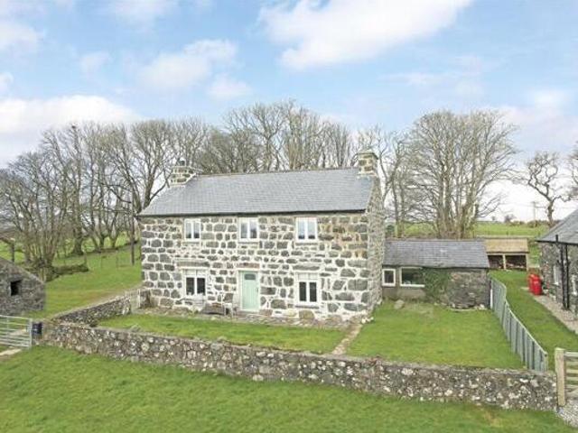 House for sale in Criccieth, Wales