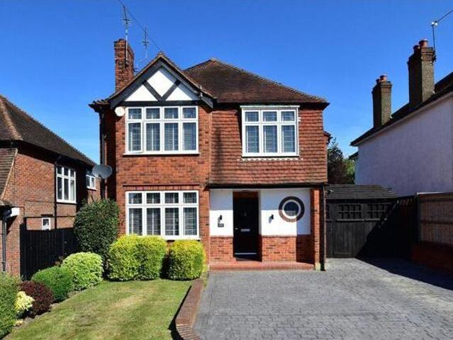 House for sale in Batchworth, Hertfordshire