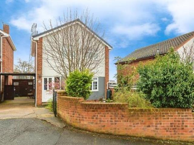 House for sale in Darfield, South Yorkshire