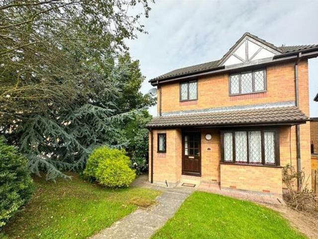 House for sale in Stubbin, Deepcar