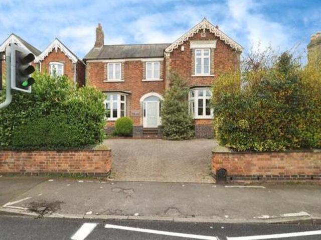 House for sale in East Midlands