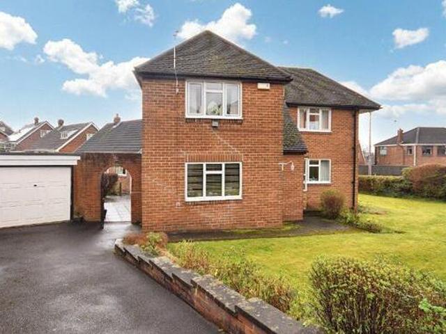 House for sale in Dewsbury, West Yorkshire