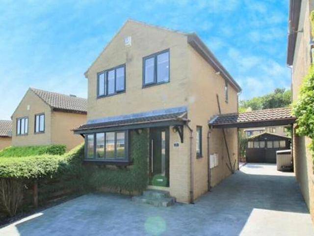 House for sale in Dewsbury, West Yorkshire