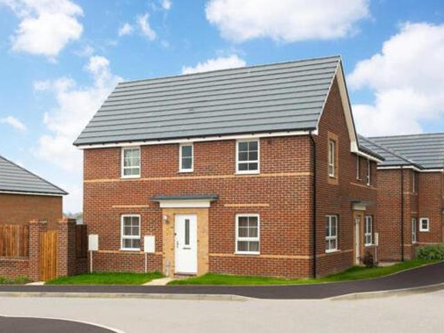 House for sale in Hanging Heaton, Dewsbury