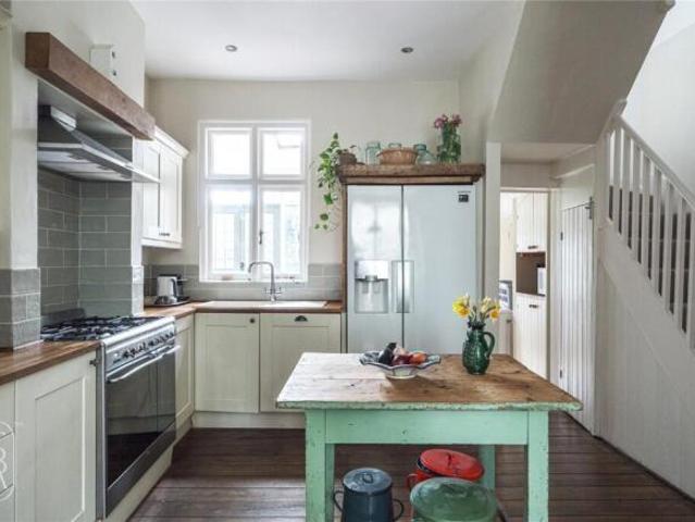 Farm for sale in Ratcliffe, Stepney