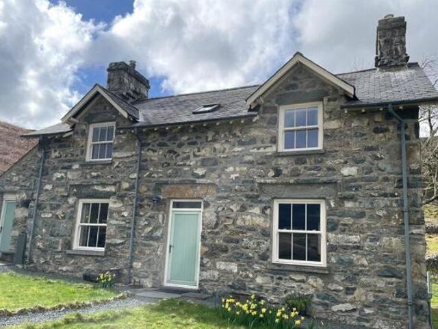 House for sale in Dolgellau, Wales