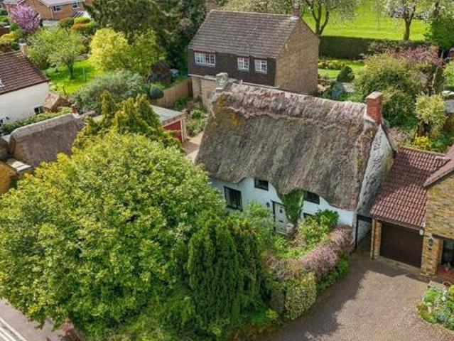 House for sale in Northampton, Northamptonshire