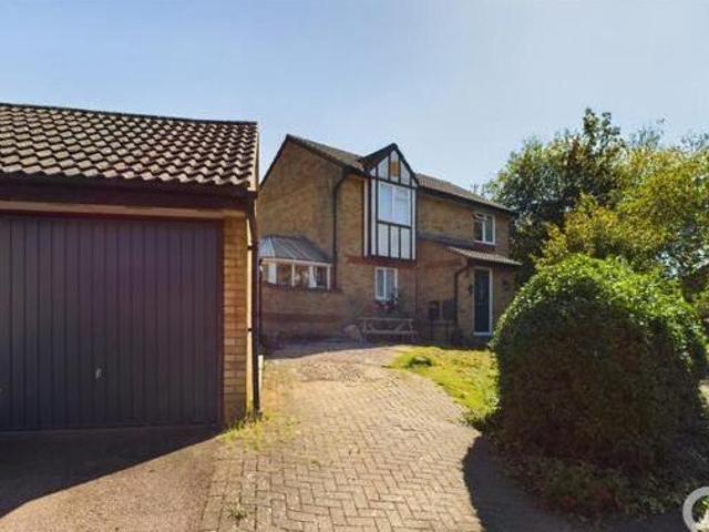 House for sale in Northampton, Northamptonshire