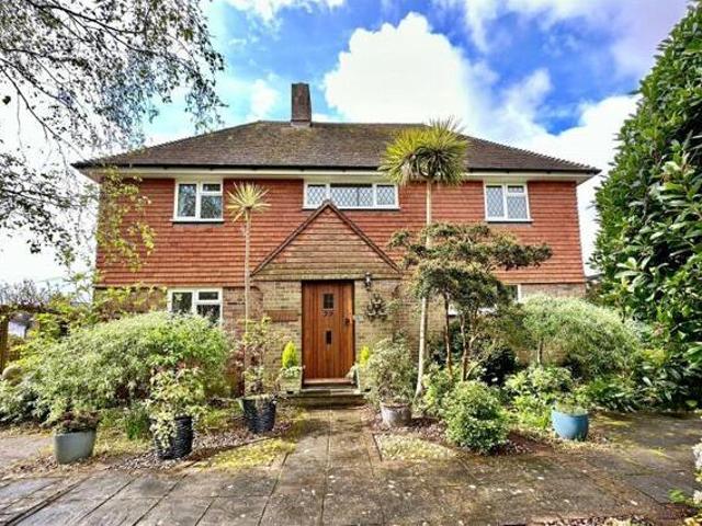 House for sale in Upperton, Eastbourne