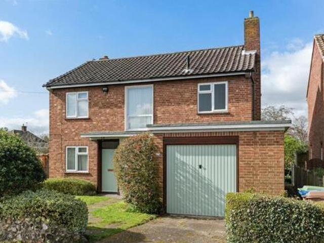 House for sale in Eaton Rise, East Bank