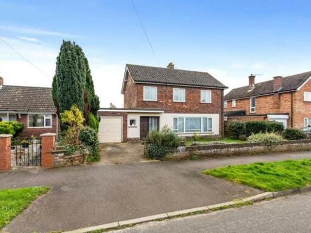 House for sale in Eaton Rise, East Bank