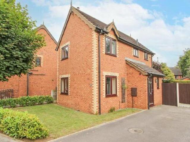 House for sale in Edenthorpe, South Yorkshire