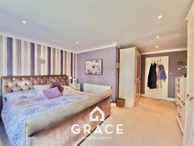 Farm for sale in Stoke Park, Ipswich