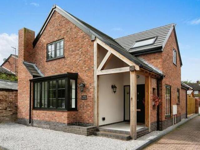 House for sale in Rossmore, Cheshire