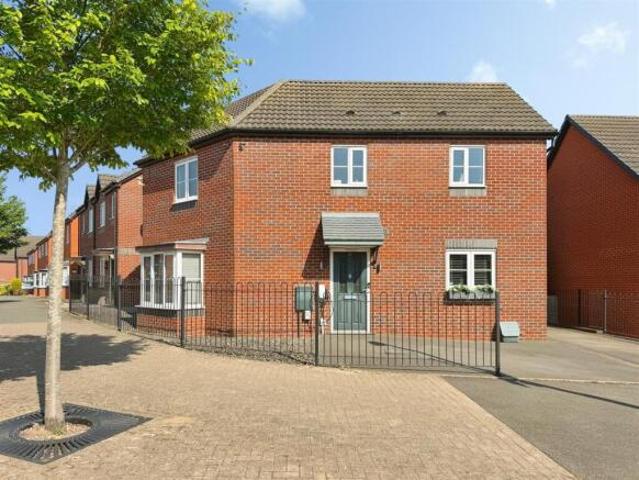 Farm for sale in Sydenham, Warwick