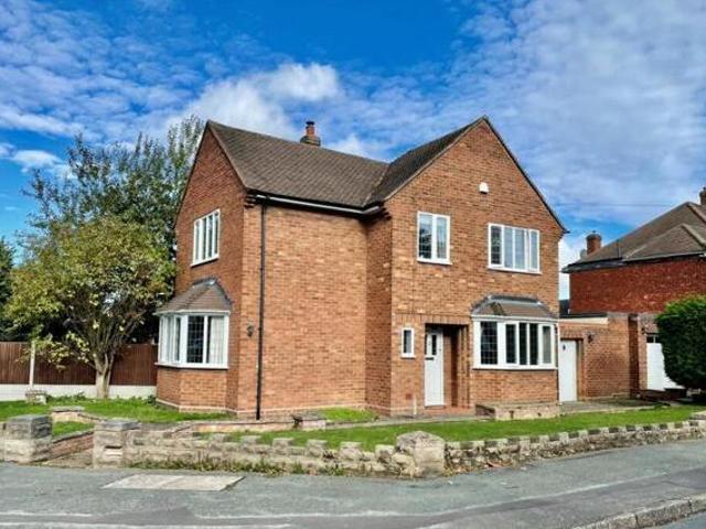 House for sale in Fallings Park, Park Village