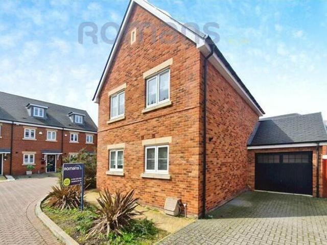 House for sale in Farnborough, Hampshire